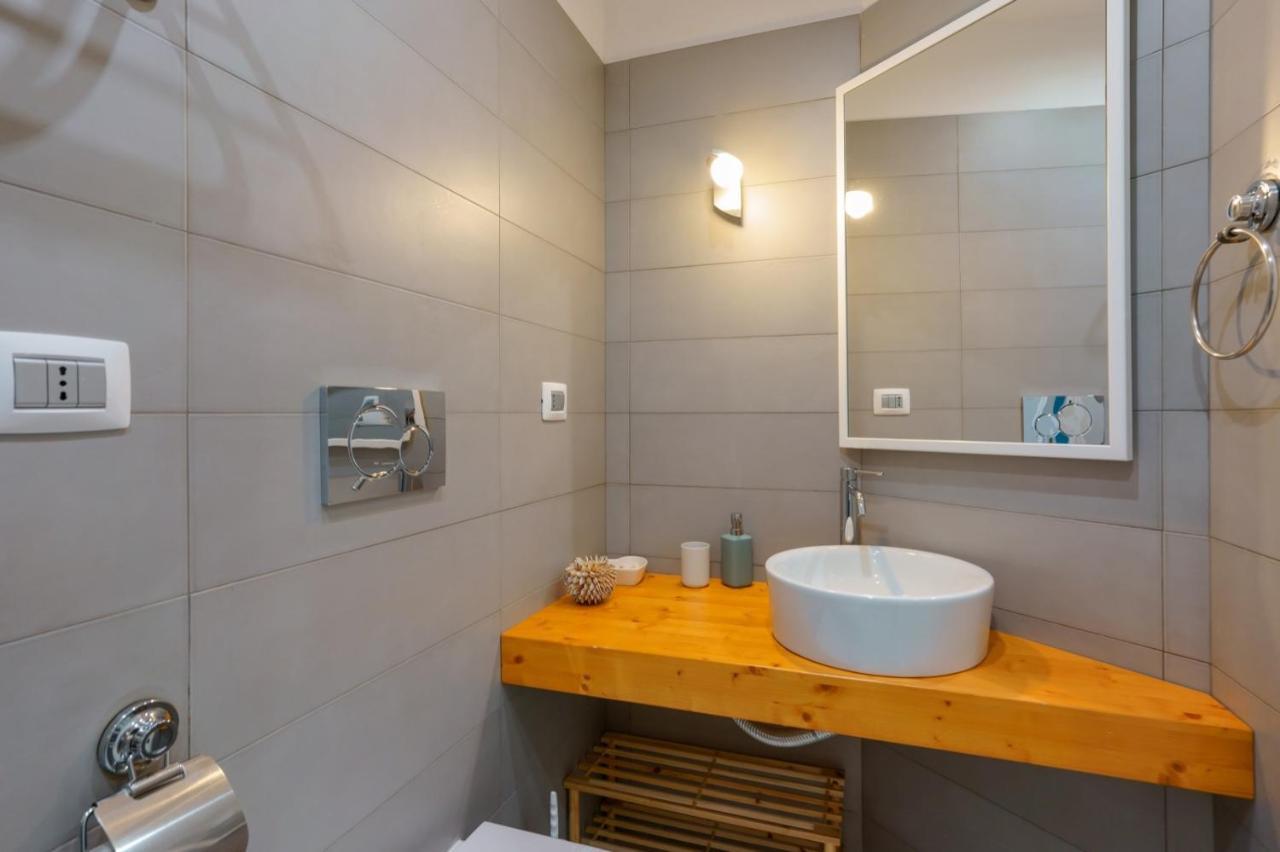 Lumiere Rooms - Eja Sardinia กาญารี ภายนอก รูปภาพ