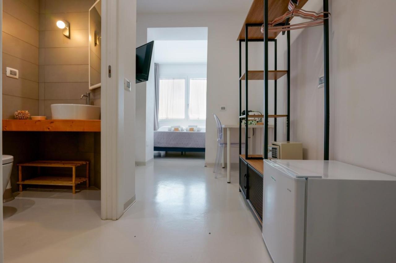 Lumiere Rooms - Eja Sardinia กาญารี ภายนอก รูปภาพ