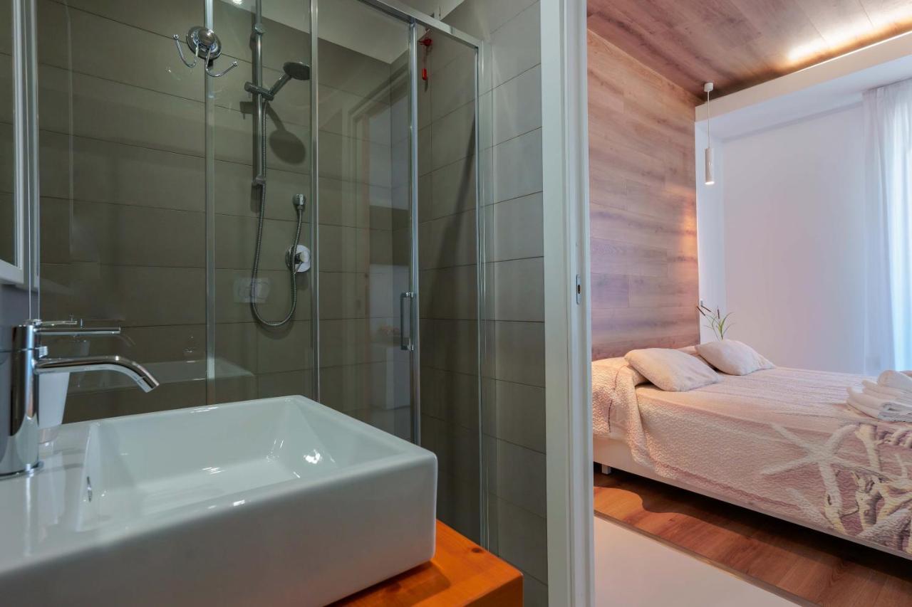 Lumiere Rooms - Eja Sardinia กาญารี ภายนอก รูปภาพ