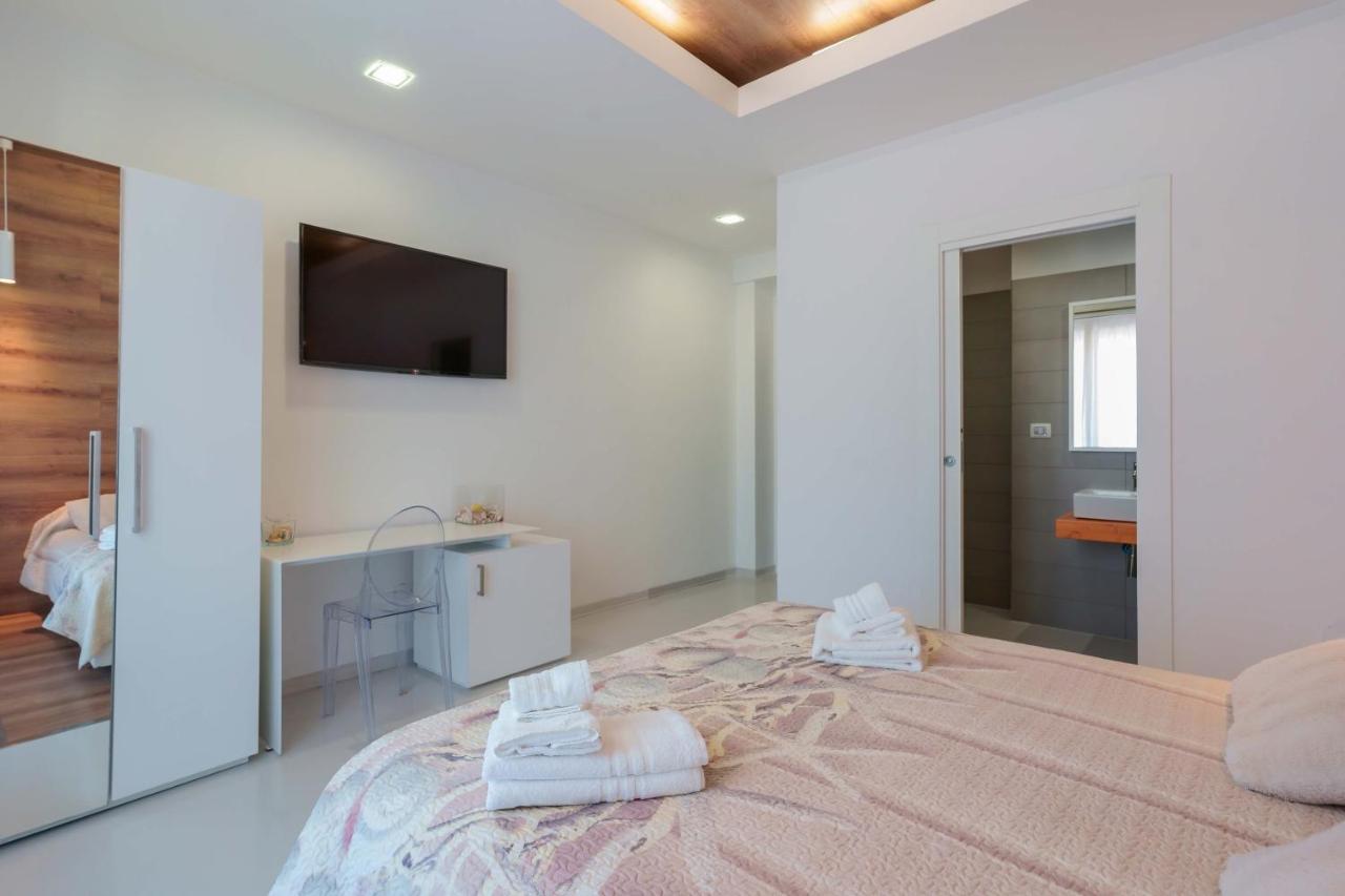 Lumiere Rooms - Eja Sardinia กาญารี ภายนอก รูปภาพ