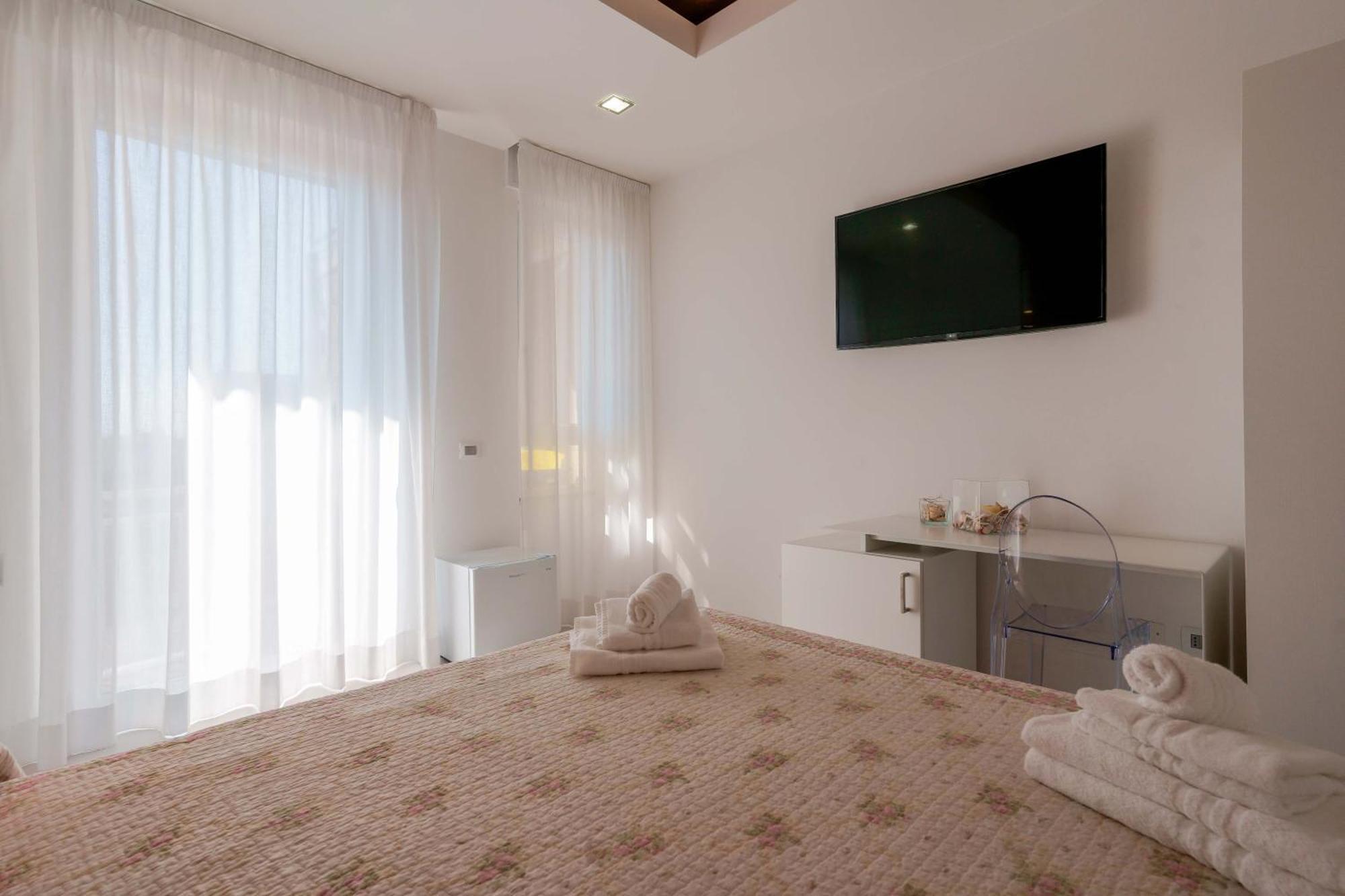 Lumiere Rooms - Eja Sardinia กาญารี ภายนอก รูปภาพ