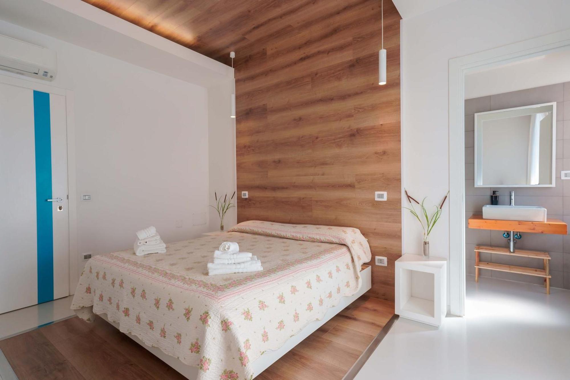 Lumiere Rooms - Eja Sardinia กาญารี ภายนอก รูปภาพ
